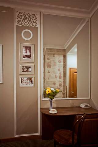 Гостиница Старая Вена Санкт-Петербург Двухместный номер Делюкс с 1 кроватью или 2 отдельными кроватями-5